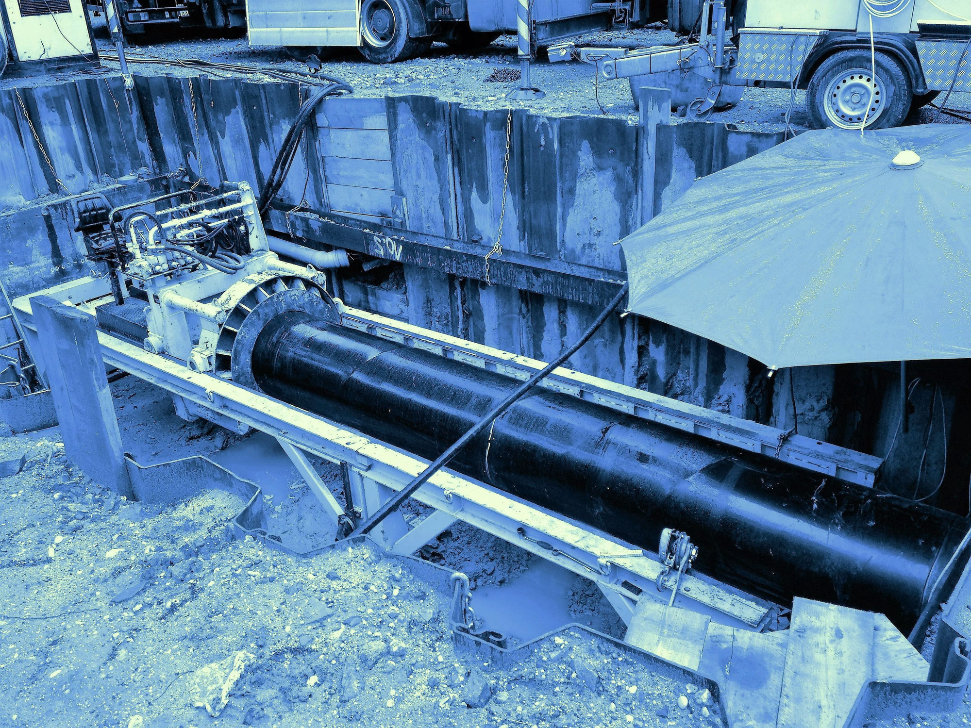 Rohrvortriebsanlage im Einsatz zeigt technische Präzision